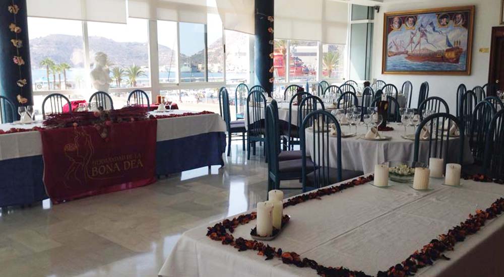 Celebra la comunión en el restaurante Mare Nostrum de Cartagena